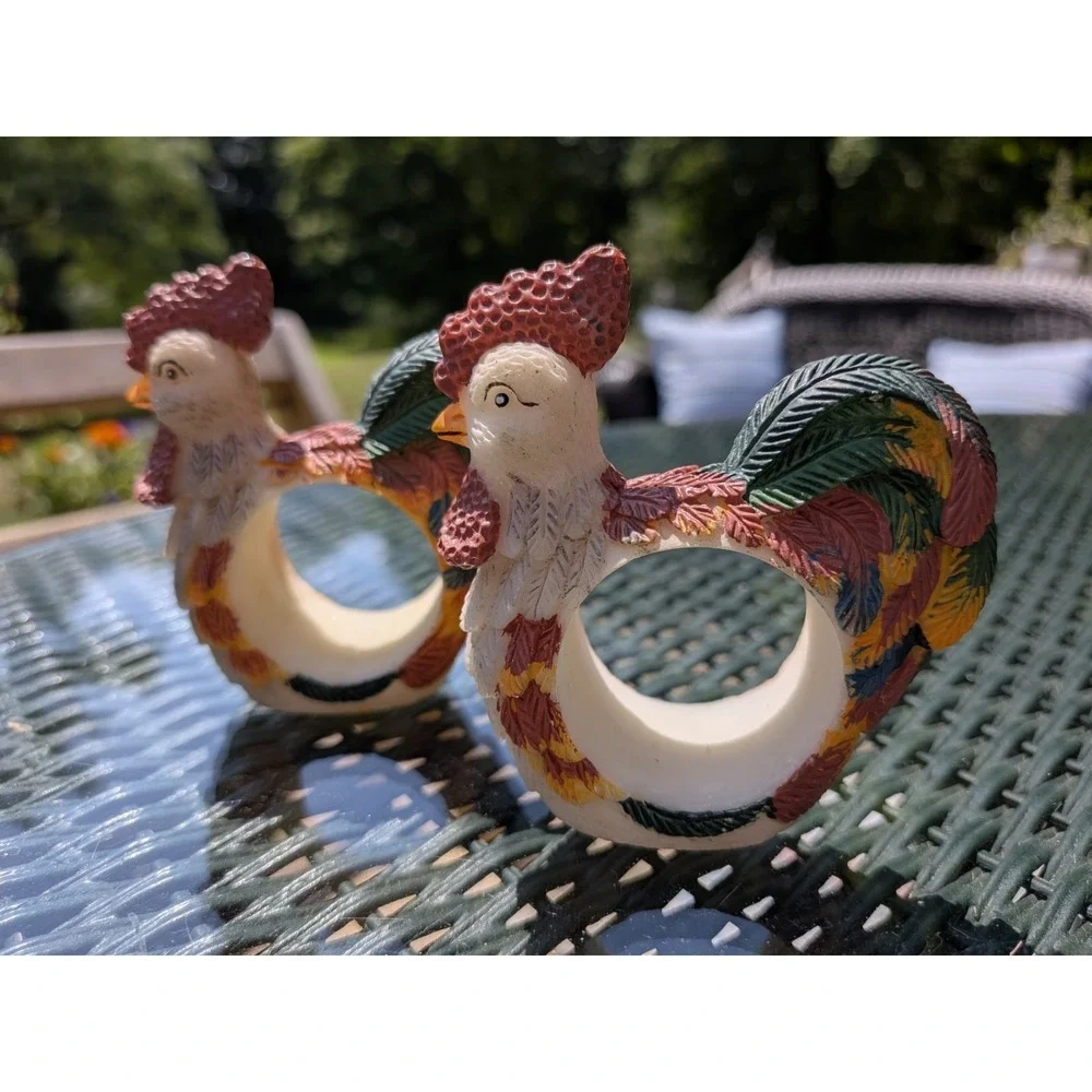 Vintage French Country Napkin Rings 2 Roosters Resin Country Farmhouse Barn Pair